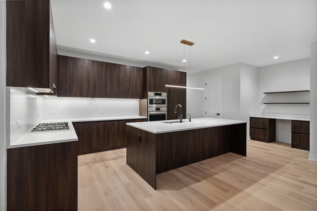 Foto del edificio - 232 S Green St
