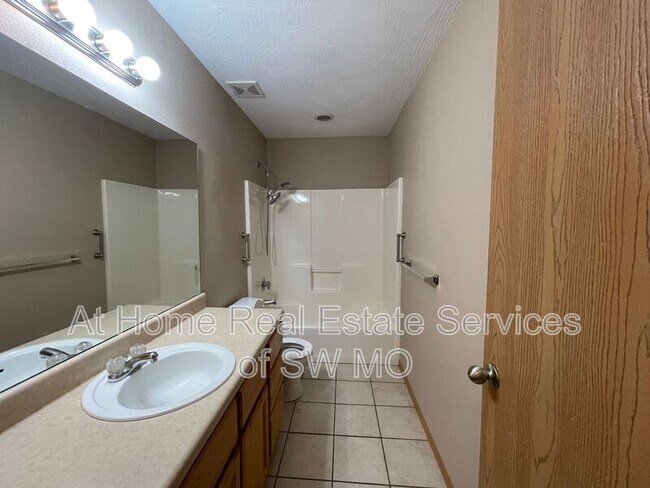 Foto del edificio - 730 Olive St