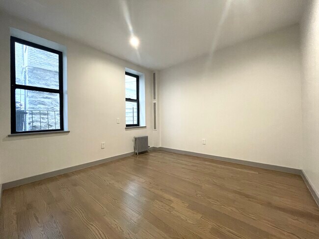 Foto del edificio - 130 Fort Washington Ave