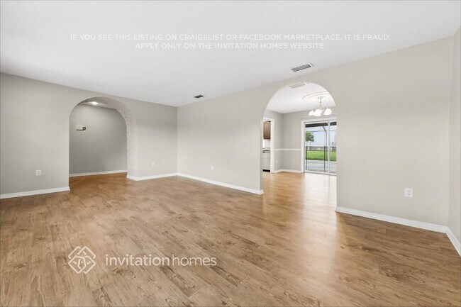 Building Photo - 4407 Orangewood Loop E