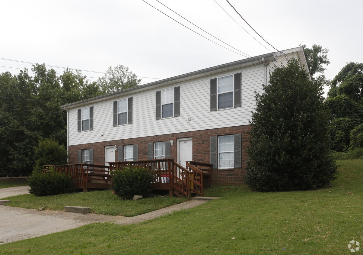 Primary Photo - 700 Peachers Dr