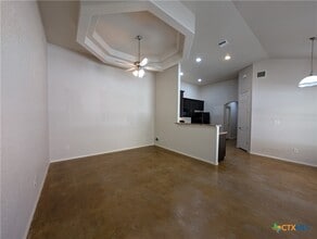 Building Photo - 208 Anne Louise Dr