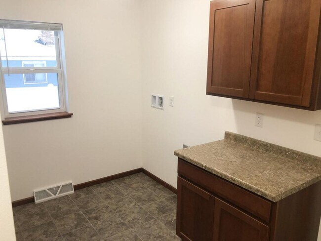 Foto del edificio - 1021 Mcintosh St