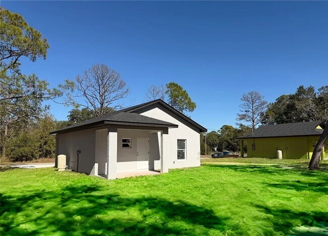 Foto del edificio - NEW CONSTRUCTION- COZY & PEACEFUL 2 BEDROOM/ 1 BATH - SERENE LAKE PLACID LOCATION