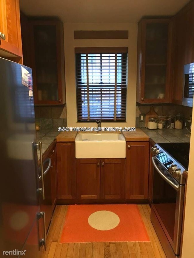 Building Photo - 2 br, 1 bath  - 2 Claremont Park