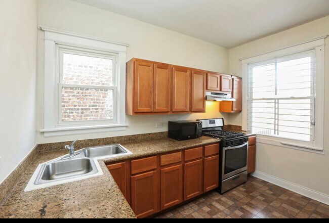 Foto del edificio - 6115 S Evans Ave