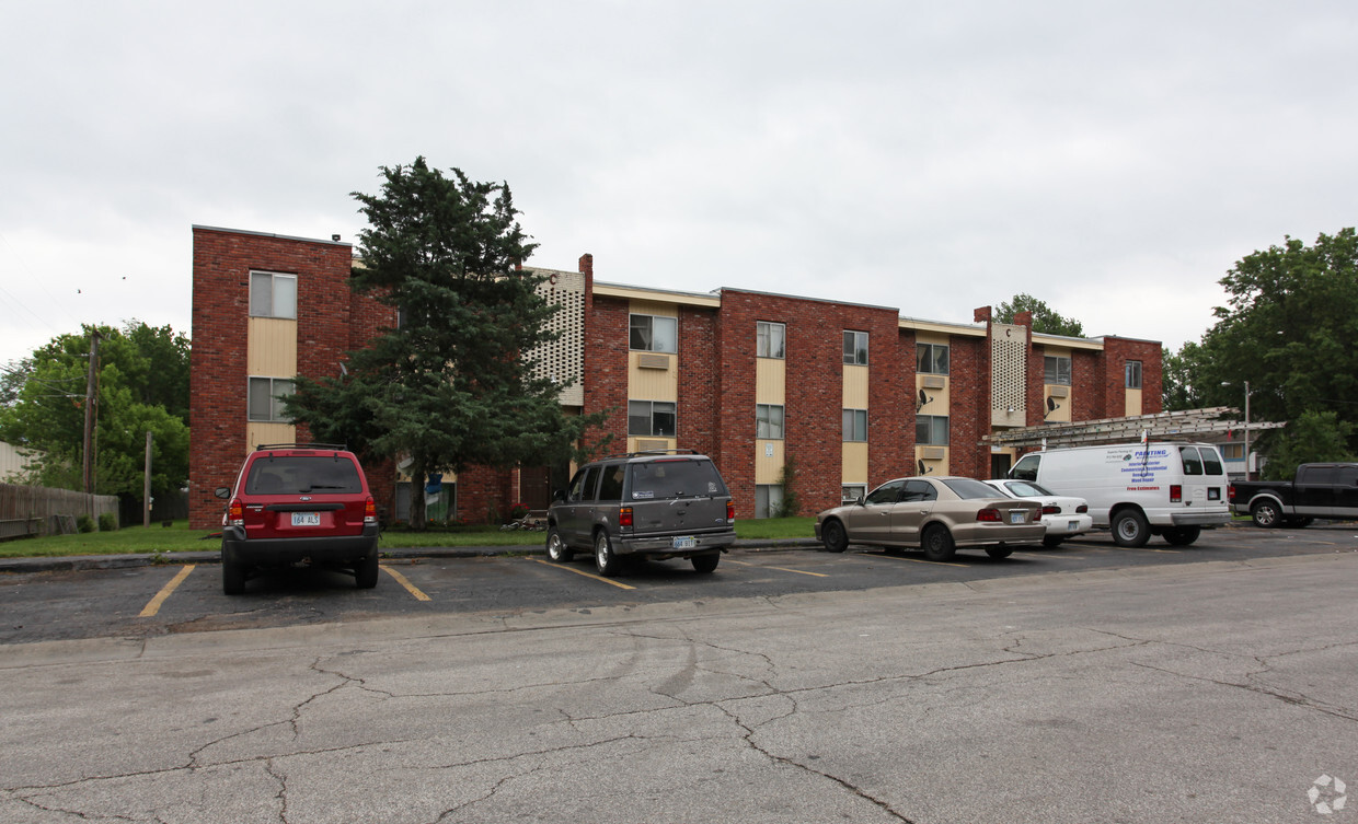 Building Photo - Ridgeway Apartments