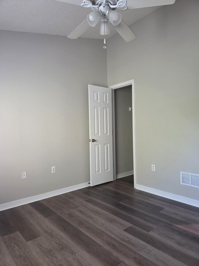 Building Photo - 27707 Pleasure Ride Loop