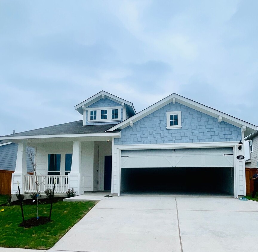 Primary Photo - Cozy home in Trace Community in San Marcos...