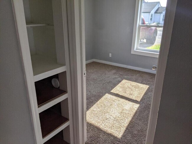 Foto del edificio - 1451 Hiatt ST, Lebanon, OR. 97355