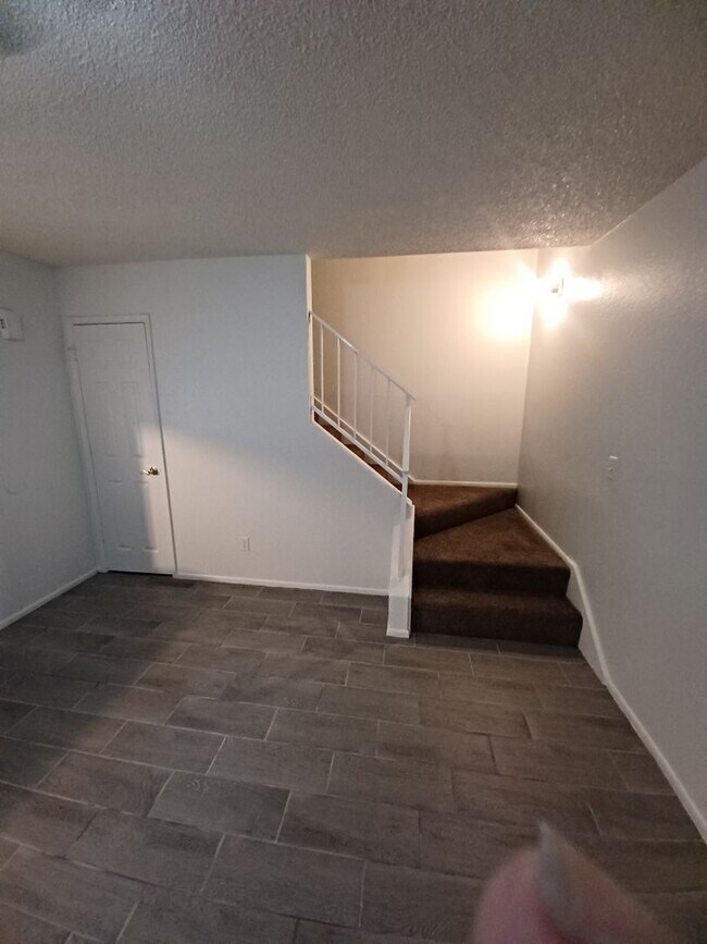 Foto del edificio - Town House in Hall Craft Villas