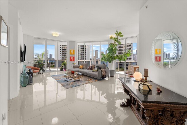 Foto del edificio - 4100 Island Blvd
