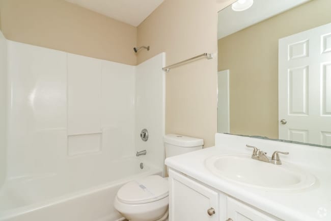 Building Photo - 692 Coventry Dr