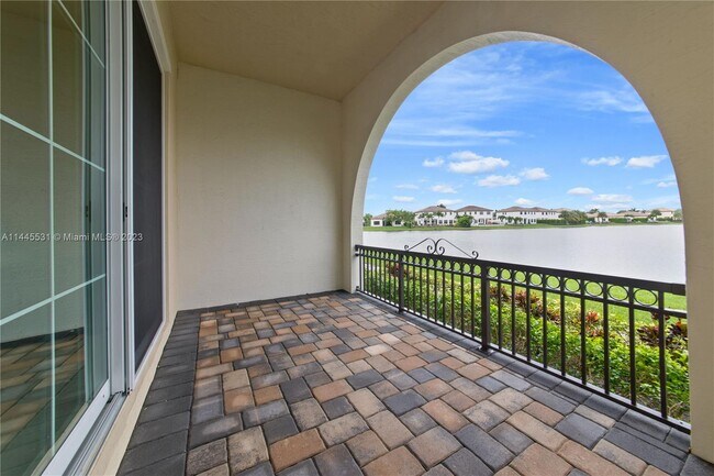 Building Photo - 2955 Tortola Way