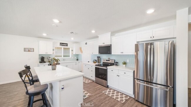 Foto del edificio - 22739 Morning Spruce St