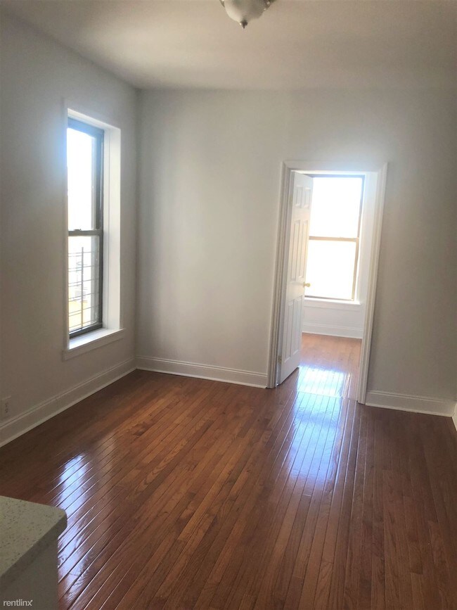 Building Photo - 514 W 136th St