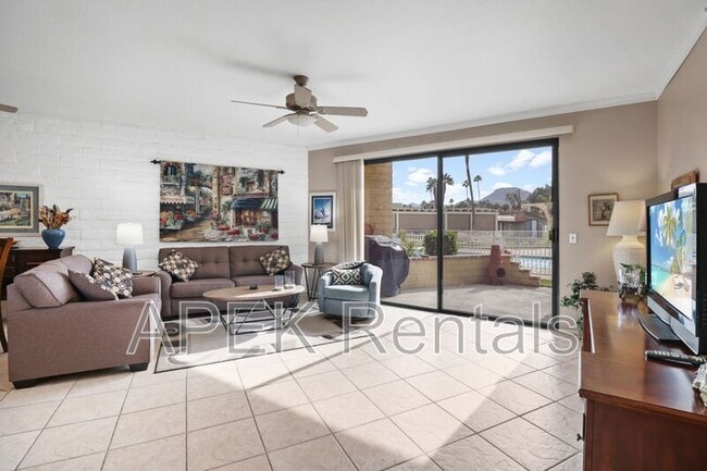 Building Photo - 68859 Paseo Real