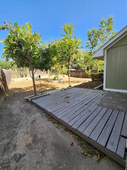 Building Photo - 12337 Yarmont Way