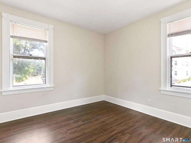 Foto del edificio - 171 Bassett St