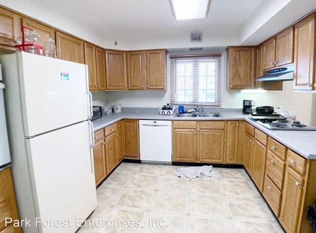 Foto del edificio - 3 br, 2.5 bath House - 1846 Park Forest Ave.