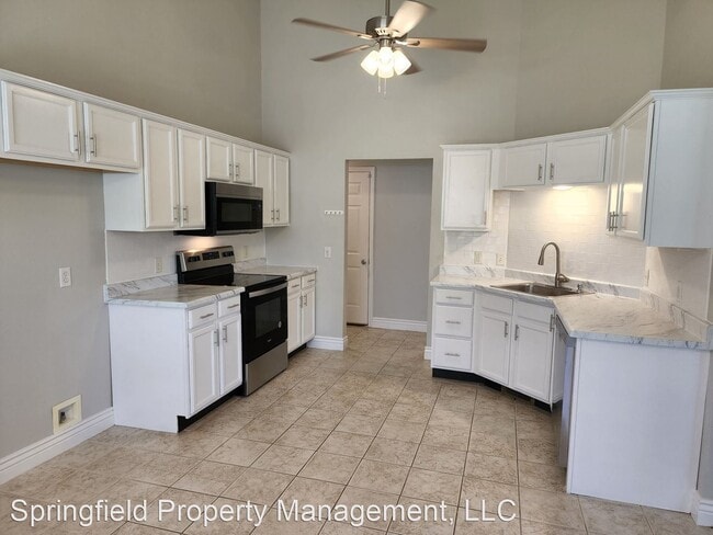 Building Photo - 3 br, 2 bath House - 5528 S Lexington