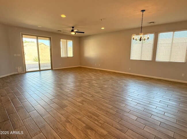 Foto del edificio - 7516 W Darrel Rd