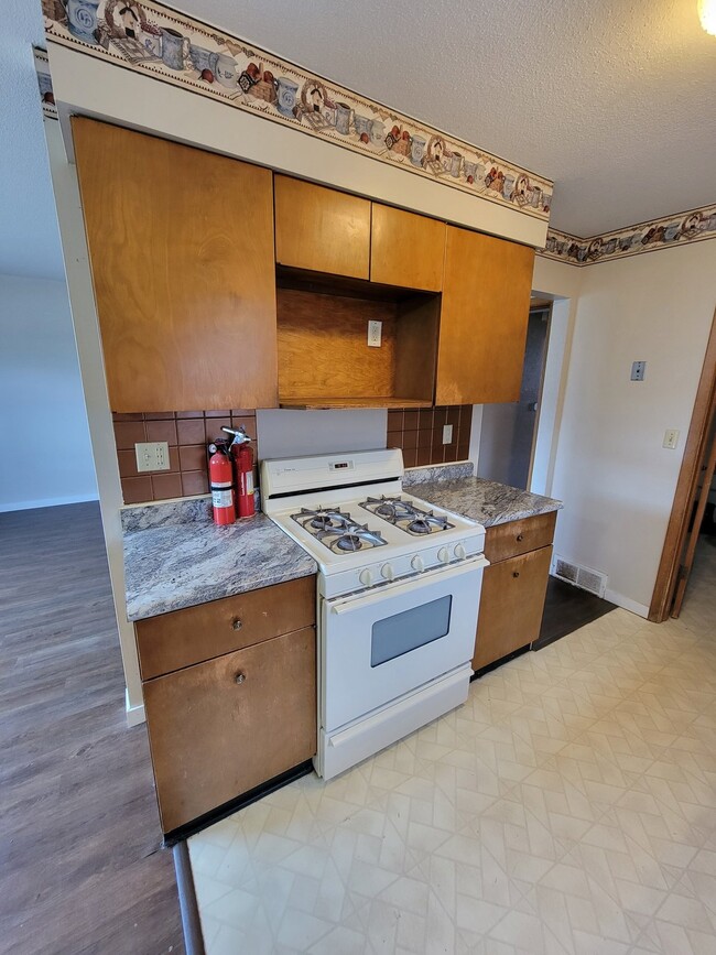 Building Photo - 2 Bedroom | 1 Bathroom Unit in Marion Avai...