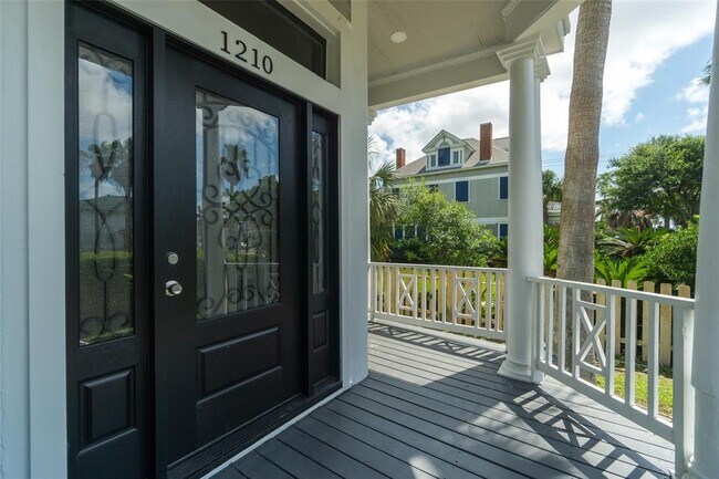 Foto del edificio - 1210 Broadway Avenue J