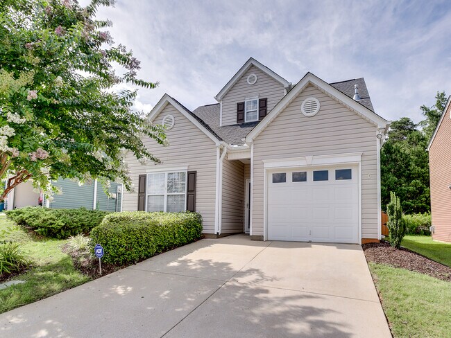 Building Photo - Spacious 3 BR, 2.5 BA Home In District 2, ...