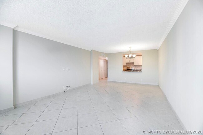 Foto del edificio - 3800 N Hills Dr