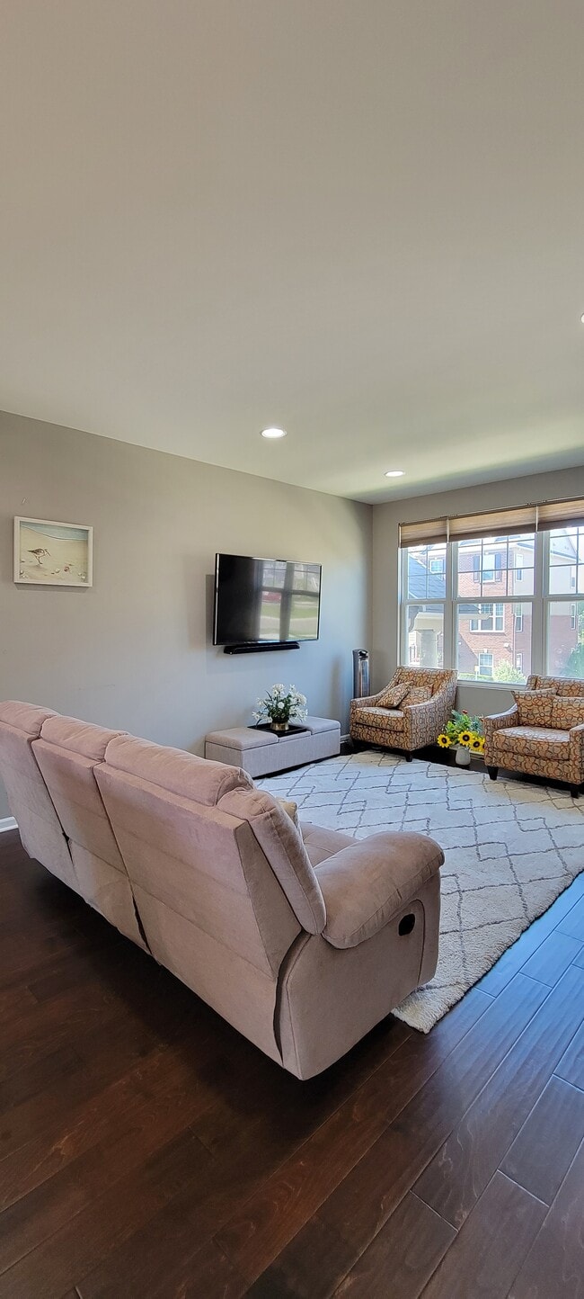 Building Photo - 2738 Helmsdale Cir