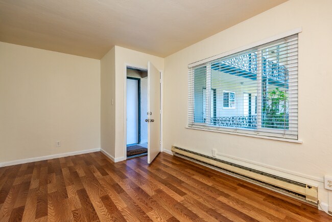 Foto del edificio - 420 S Third St
