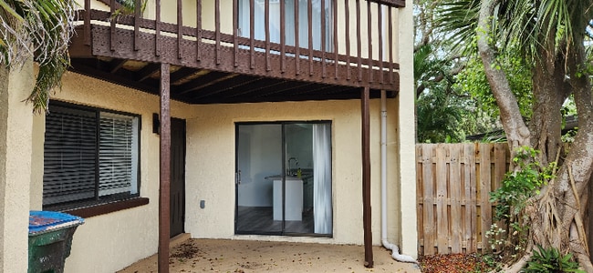 Building Photo - 8783 Live Oak Ct