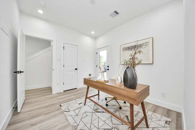 Building Photo - 7729 Hammerly Blvd