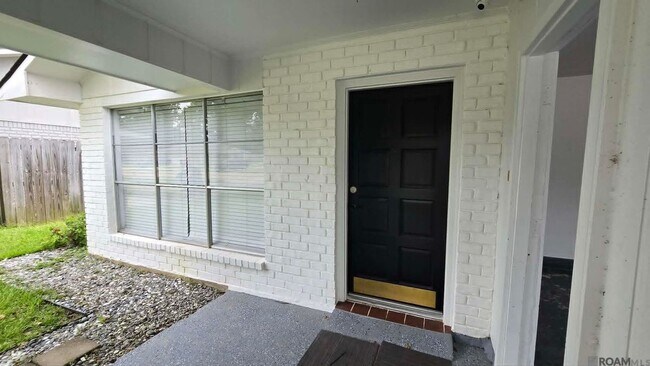 Foto del edificio - 15110 Jester Ave