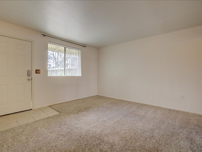 Building Photo - 1 Bedroom 1 Bathroom