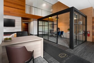 Building Photo - Oak Park Place