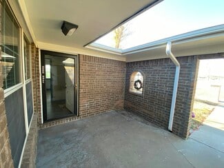 Building Photo - 4537 Yale St