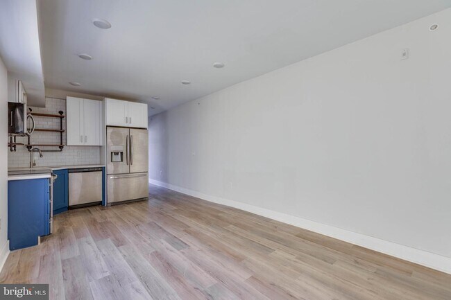 Building Photo - 1535 N 6th St