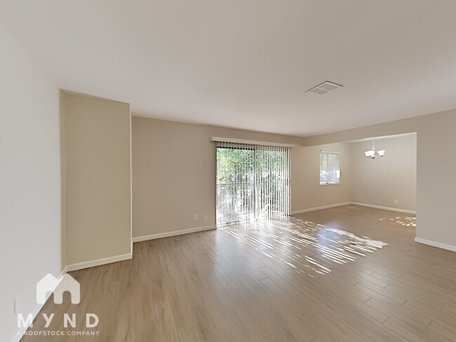 Foto del edificio - 2336 Villanova Cir