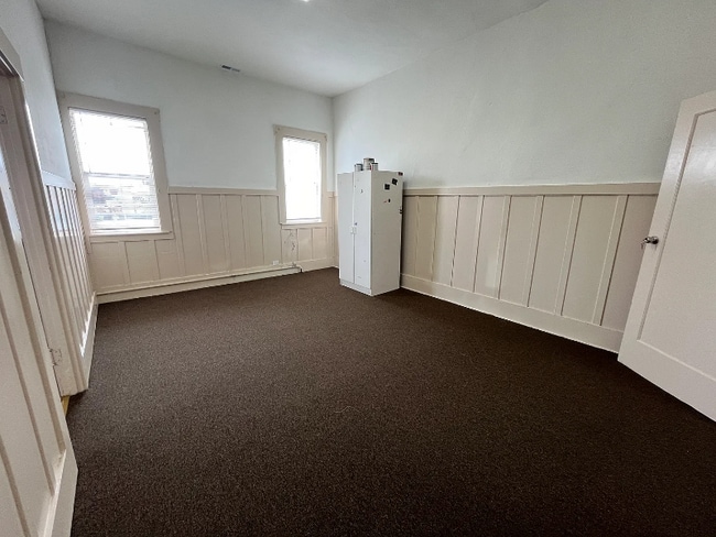 Building Photo - 6282 Mission St