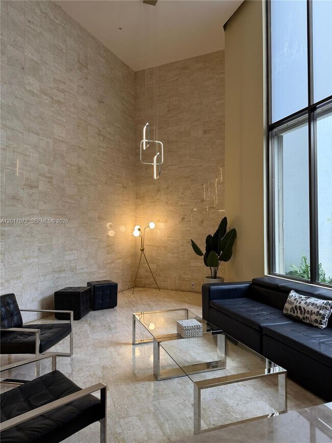 Foto del edificio - 2750 NE 183rd St