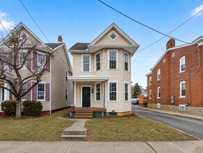 Building Photo - 136 N Potomac St
