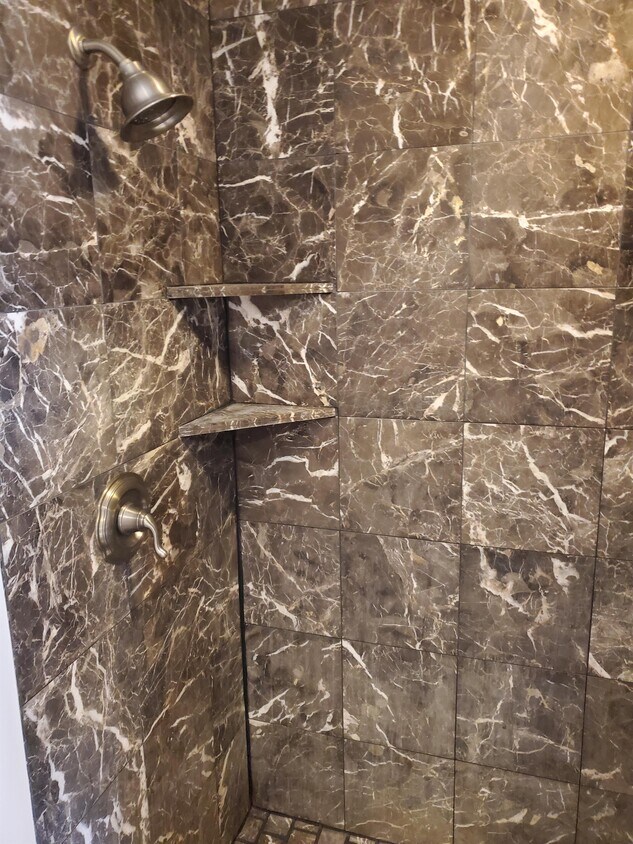 3686 Arapaho Dr, North Pole, AK 99705 House Rental in North Pole, AK