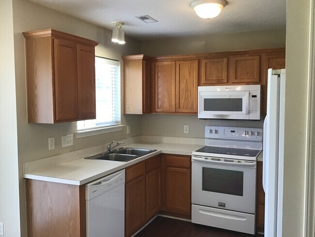 Building Photo - 8701 Purple Thistle Lane