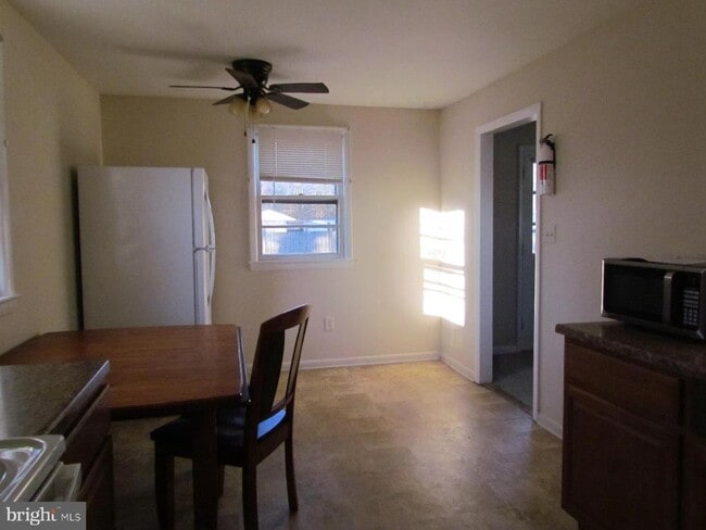 Foto del edificio - 44868 Blake Creek Rd