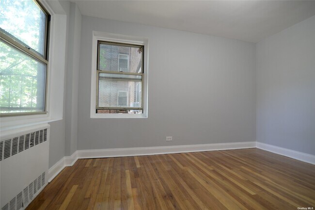 Building Photo - 147-31 38th Ave