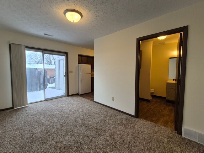 Building Photo - ScenicNW.2031