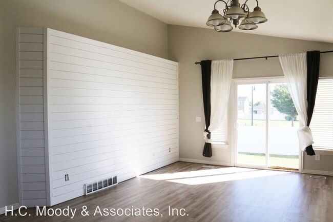 Foto del edificio - 3 br, 2 bath House - 12491 S. Rampart Way