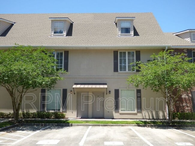 Building Photo - 2405 Brightside Dr